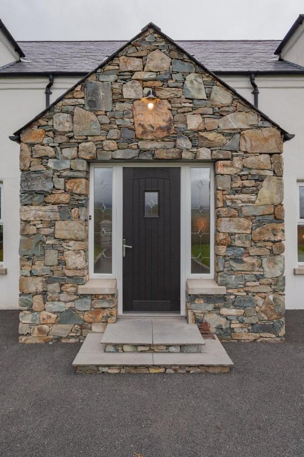Beautiful Mountain Views & Private Hot Tub Villa Kilcoo Екстериор снимка