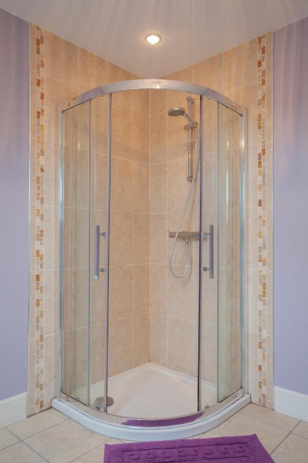 Beautiful Mountain Views & Private Hot Tub Villa Kilcoo Екстериор снимка